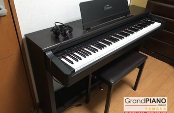 Đàn piano điện Yamaha CLP-122 
